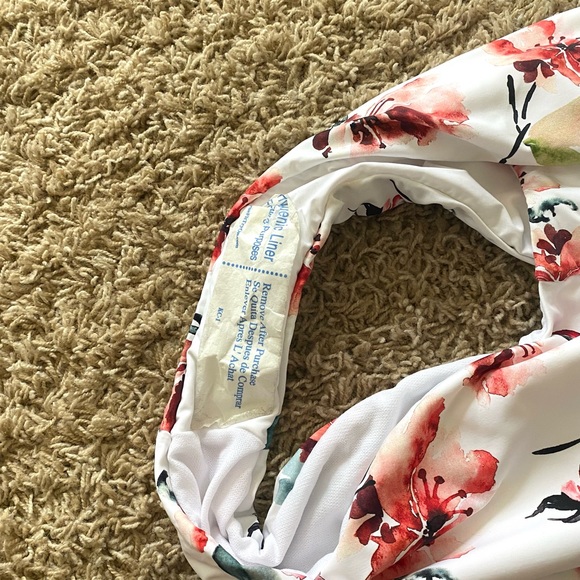 Brand new Lucky Brand cordavalle plunge white floral one piece swimsuit - Picture 7 of 7